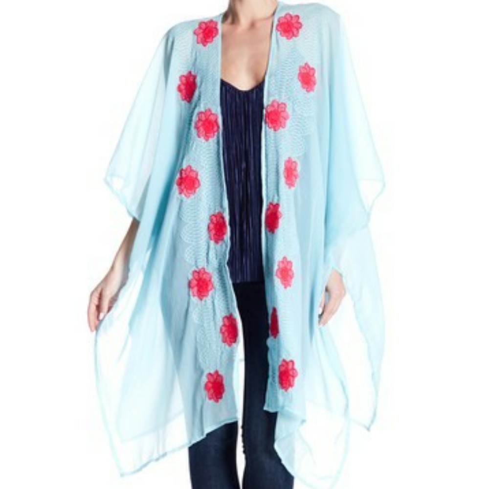 Betsey Johnson topper NEW
